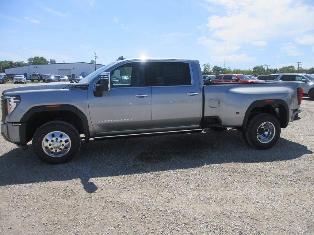 2026 GMC Sierra 3500 HD Denali Ultimate DRW