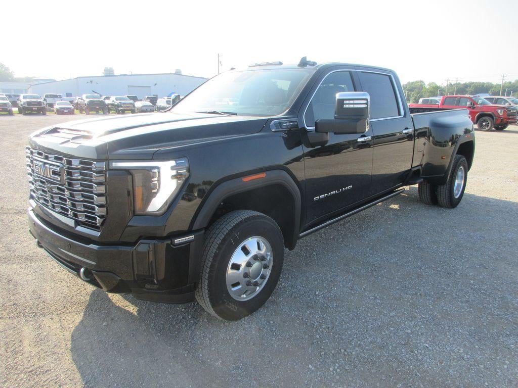 2026 GMC Sierra 3500 HD Denali Ultimate DRW