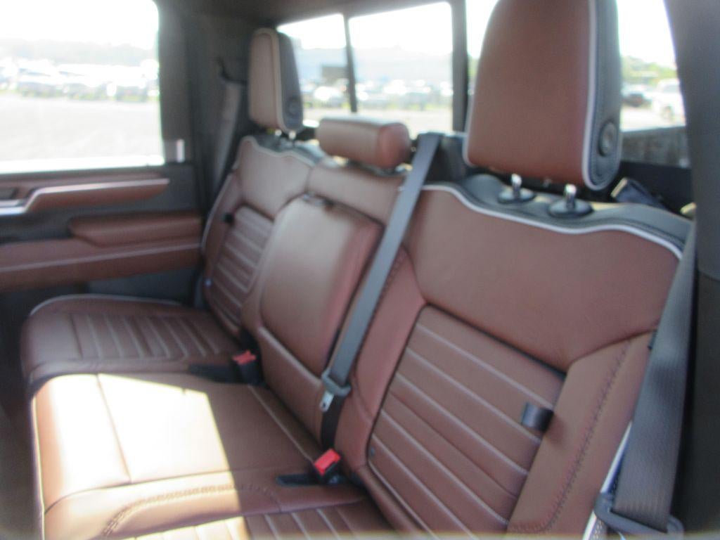 2026 GMC Sierra 3500 HD Denali Ultimate DRW