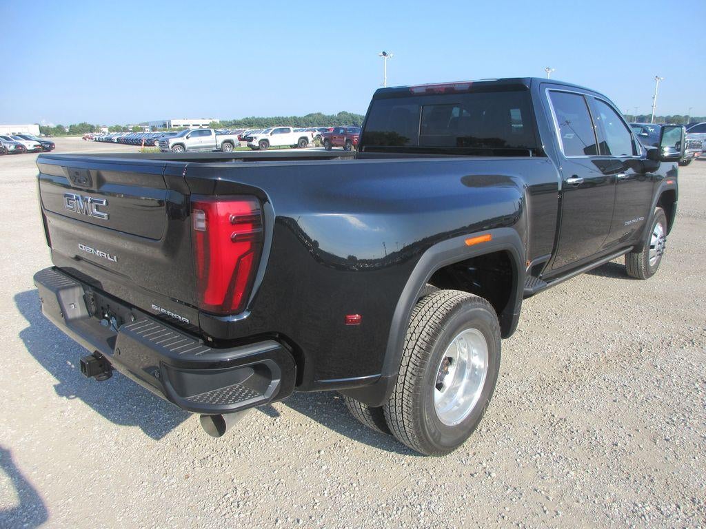 2026 GMC Sierra 3500 HD Denali Ultimate DRW
