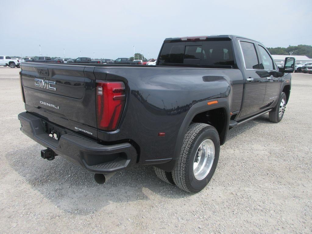 2026 GMC Sierra 3500 HD Denali Ultimate DRW