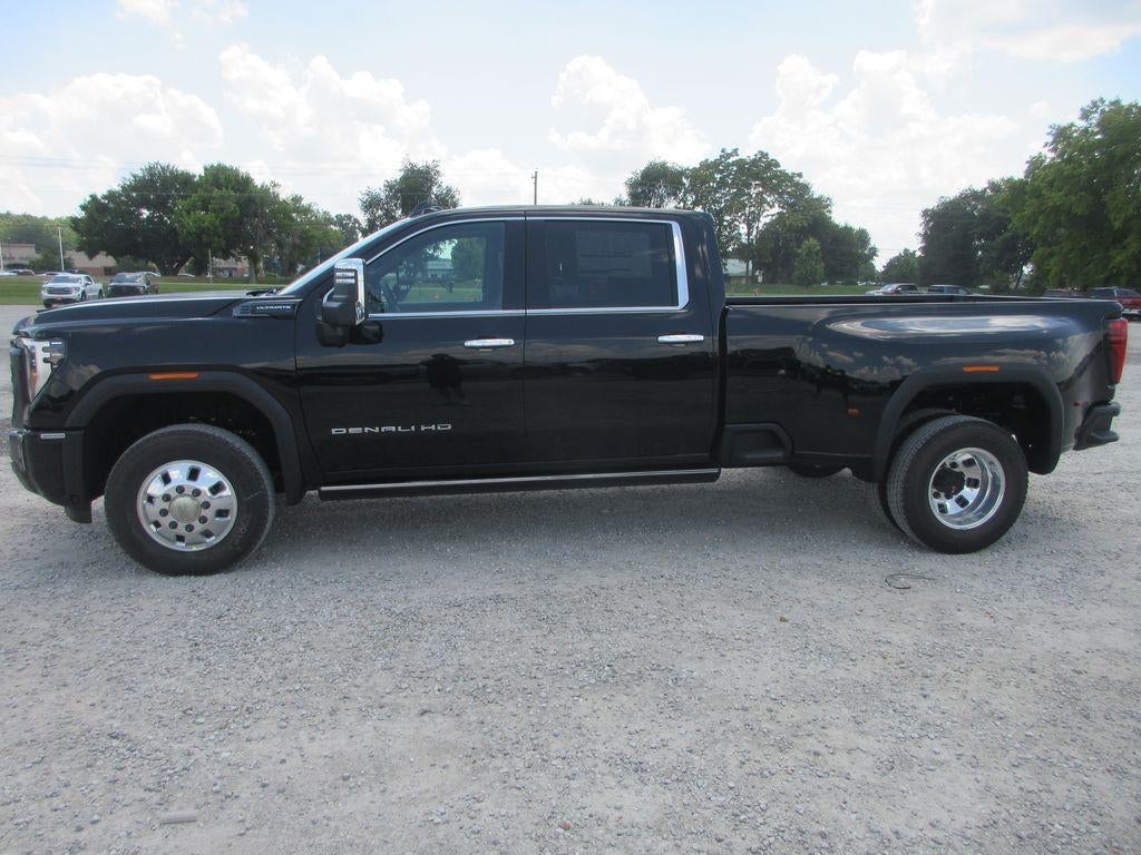 2026 GMC Sierra 3500 HD Denali Ultimate DRW