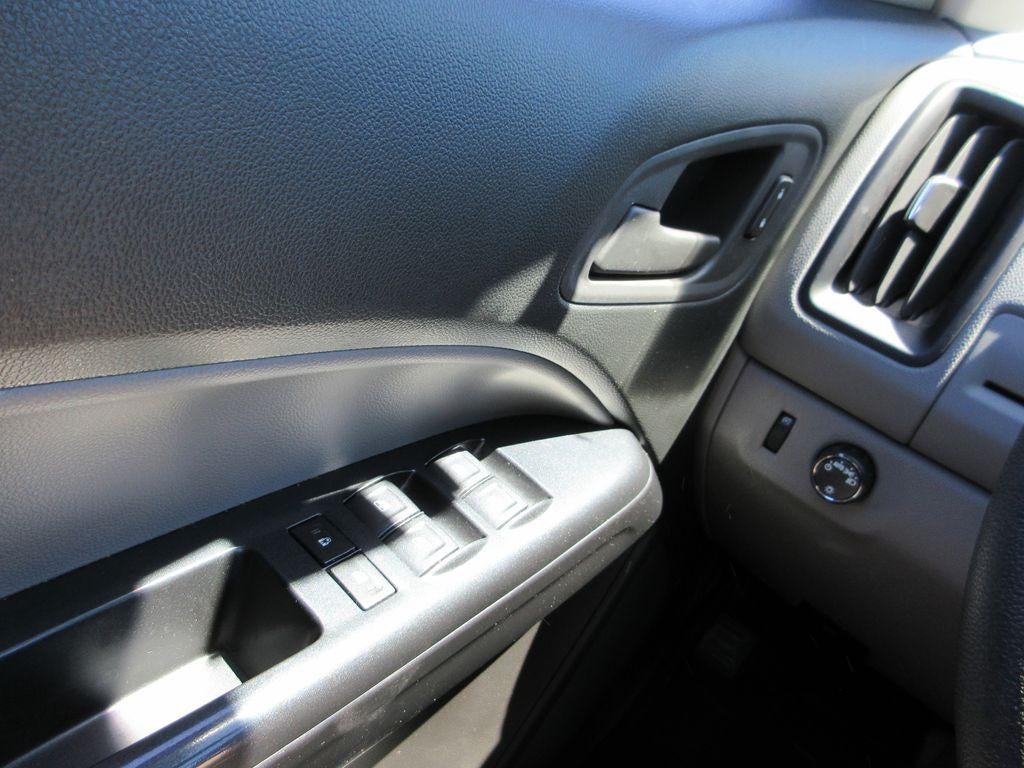 2022 GMC Canyon Elevation Standard