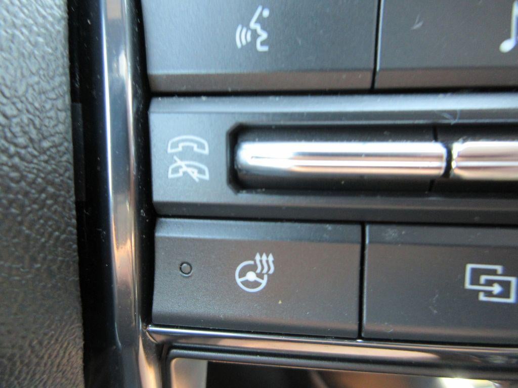 2023 GMC Canyon 4WD AT4