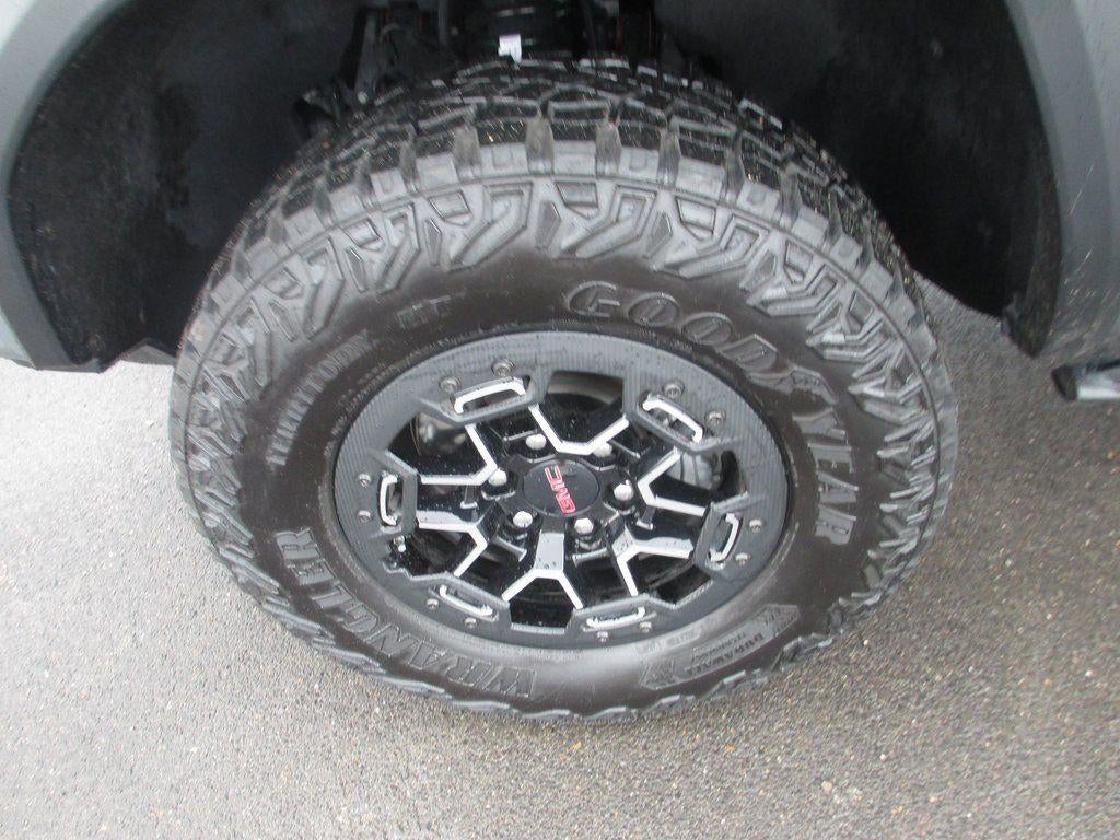 2024 GMC Canyon AT4X