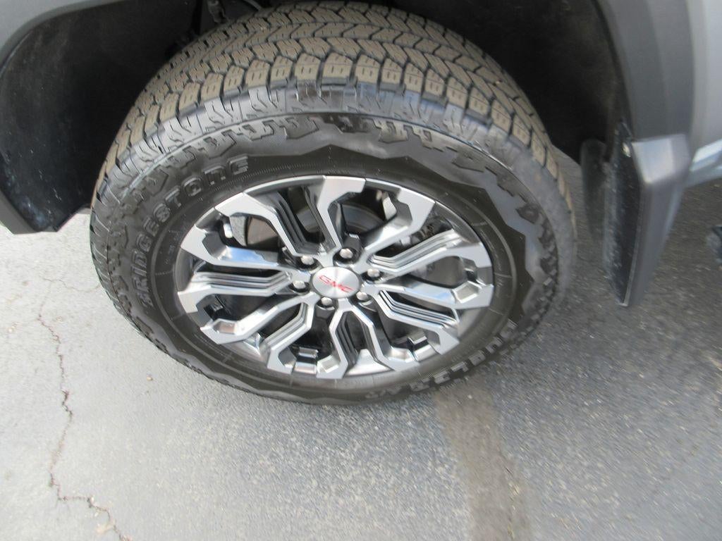 2024 GMC Canyon Denali