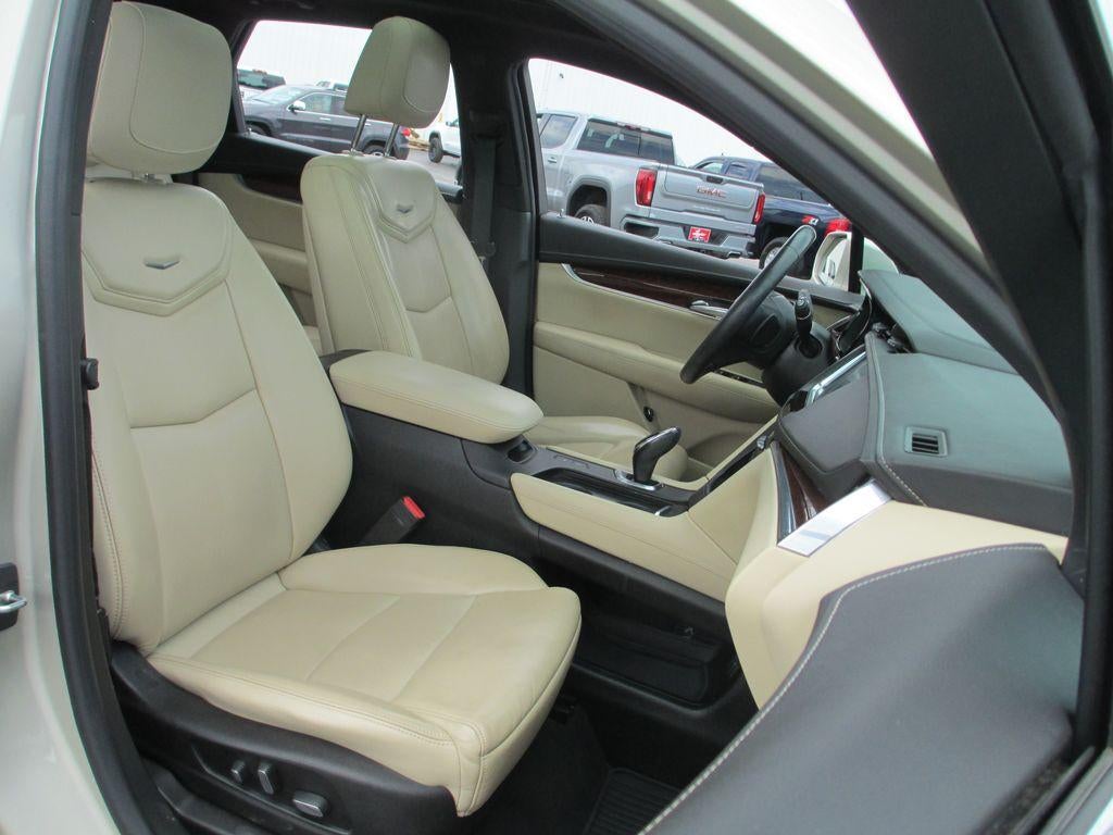 2017 Cadillac XT5 Premium Luxury FWD
