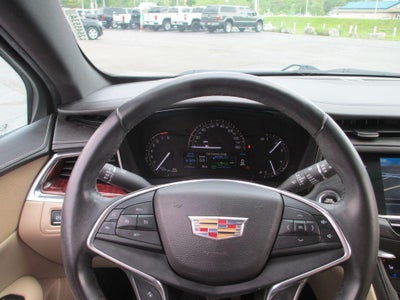 2017 Cadillac XT5 Premium Luxury FWD