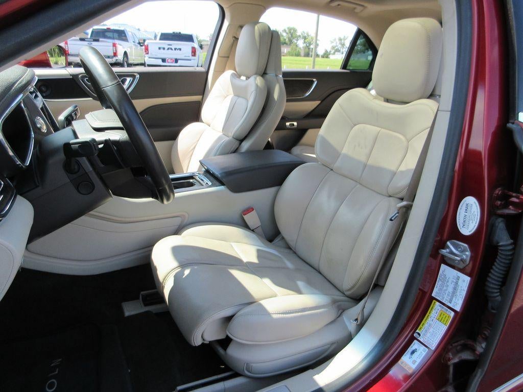 2019 Lincoln Continental Select