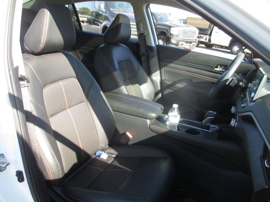 2021 Nissan Altima 2.0 SR