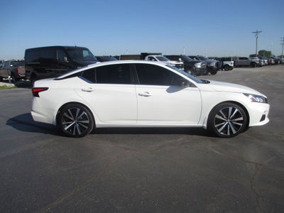 2021 Nissan Altima 2.0 SR