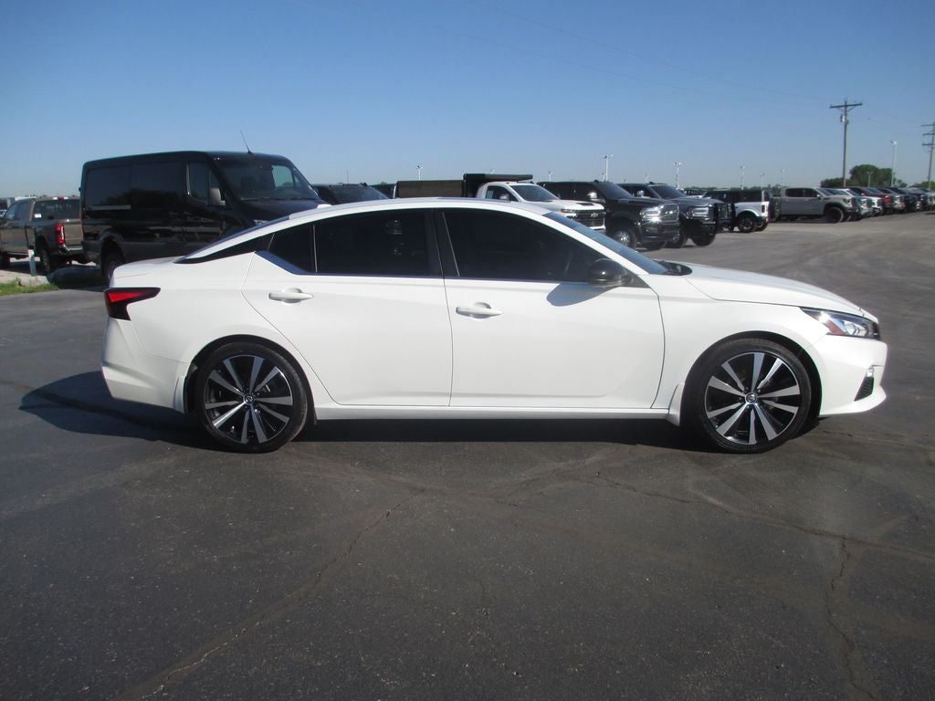 2021 Nissan Altima 2.0 SR