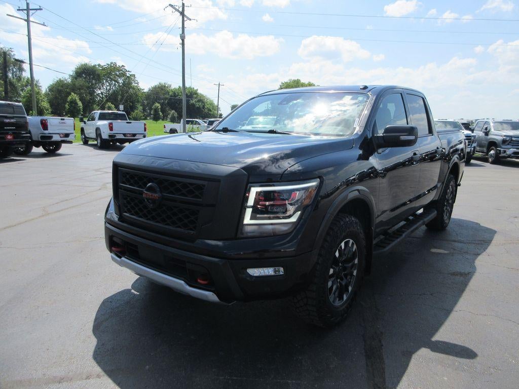 2021 Nissan TITAN Crew Cab PRO-4X 4x4
