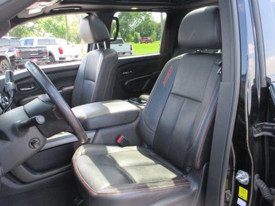 2021 Nissan TITAN Crew Cab PRO-4X 4x4