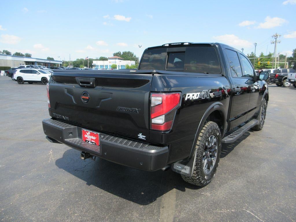 2021 Nissan TITAN Crew Cab PRO-4X 4x4
