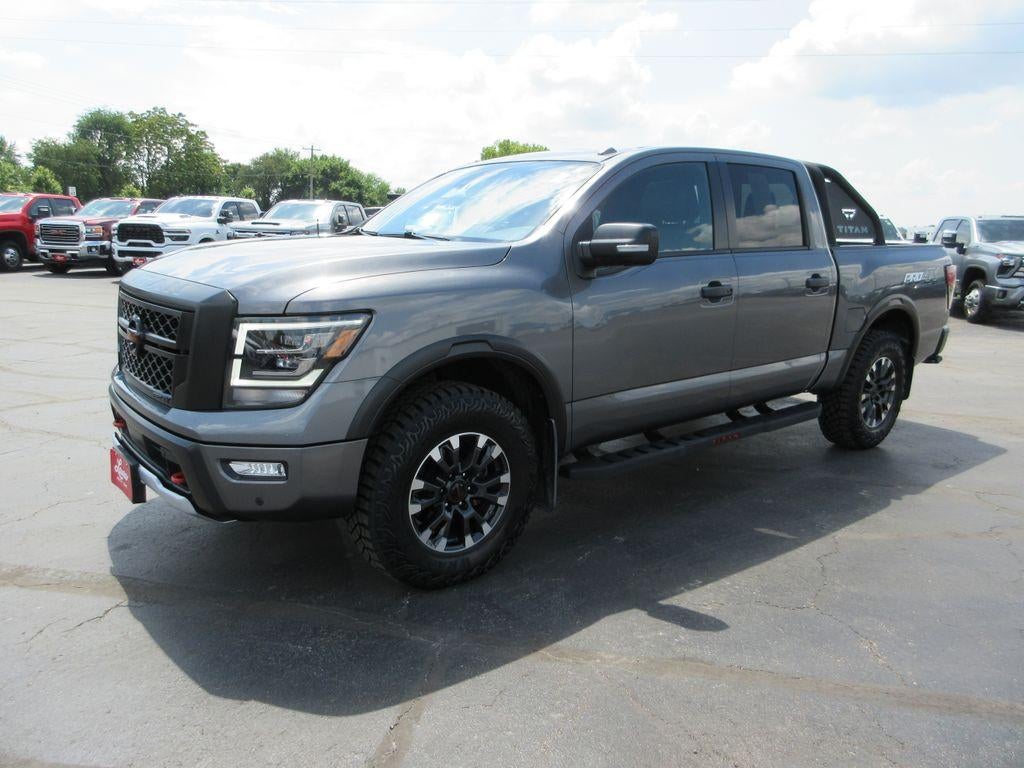 2021 Nissan TITAN Crew Cab PRO-4X 4x4