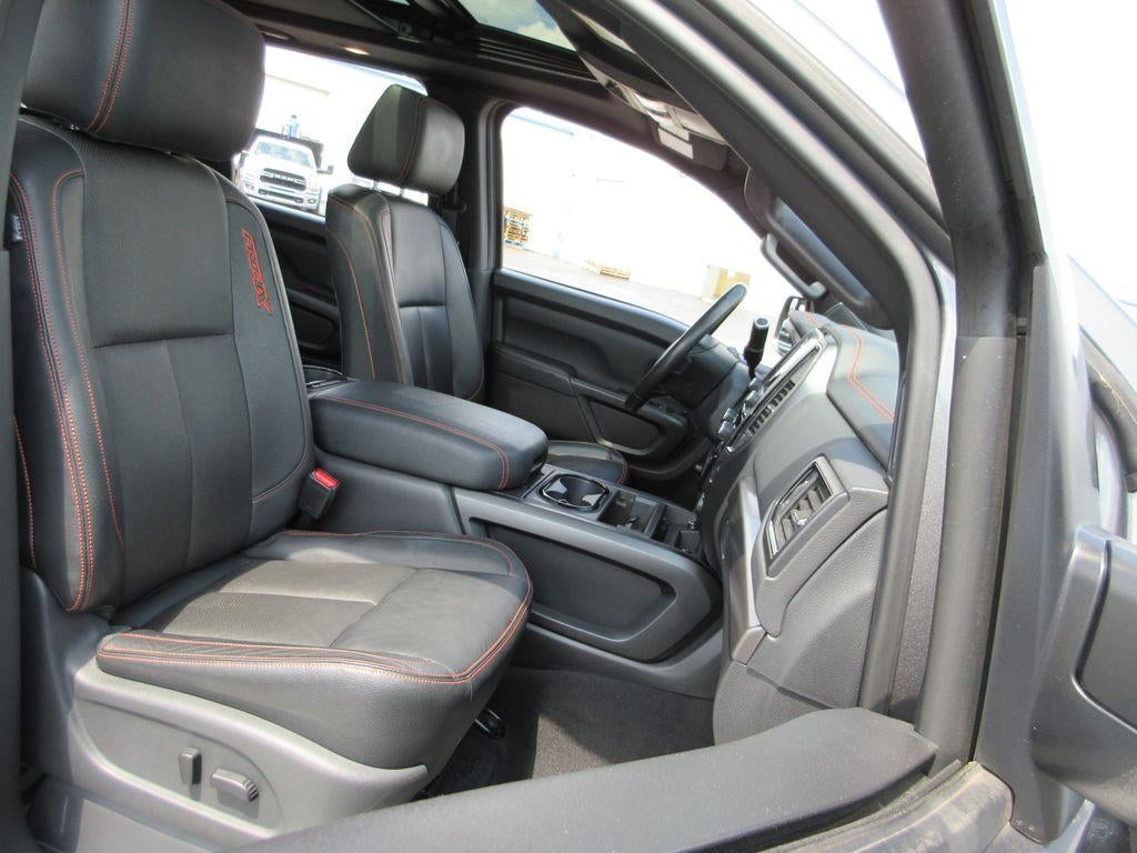 2021 Nissan TITAN Crew Cab PRO-4X 4x4