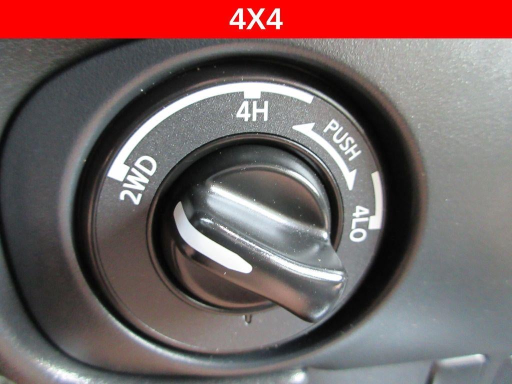 2022 Nissan Frontier Crew Cab SV 4x4