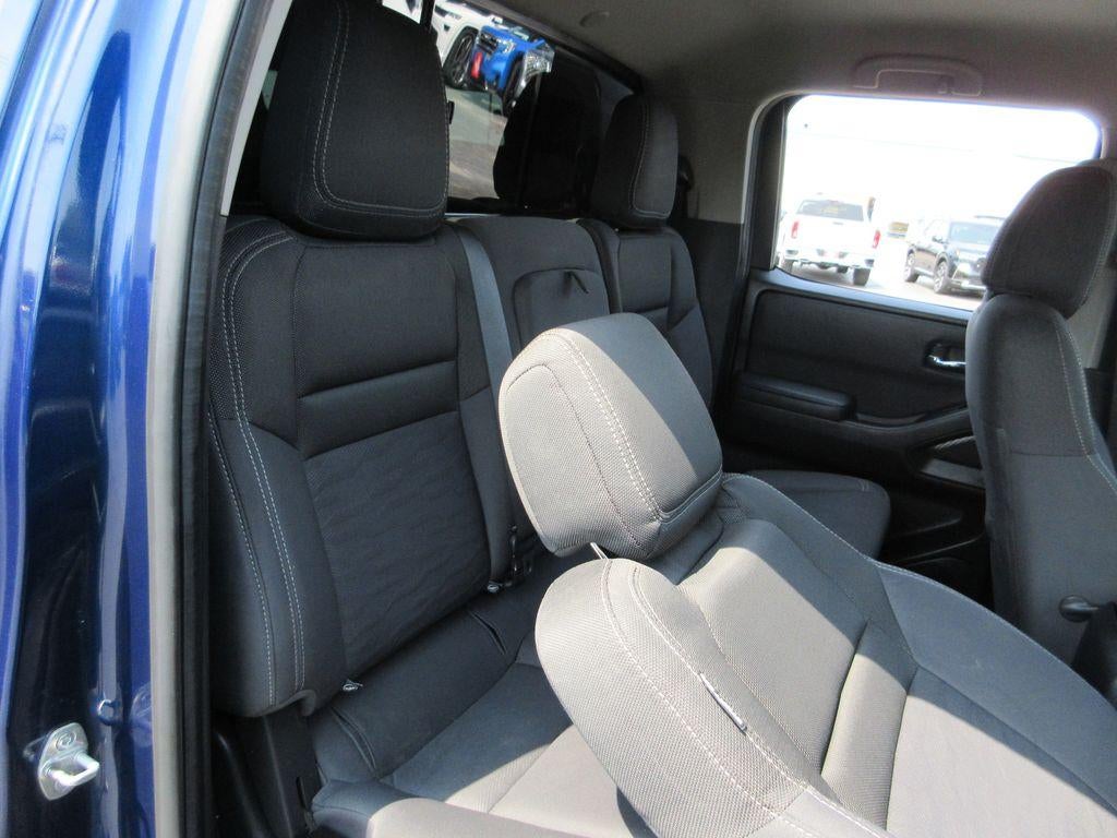 2022 Nissan Frontier Crew Cab SV 4x4