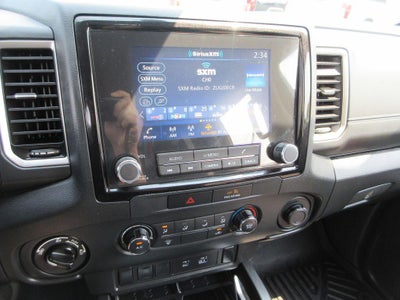 2022 Nissan Frontier Crew Cab SV 4x4