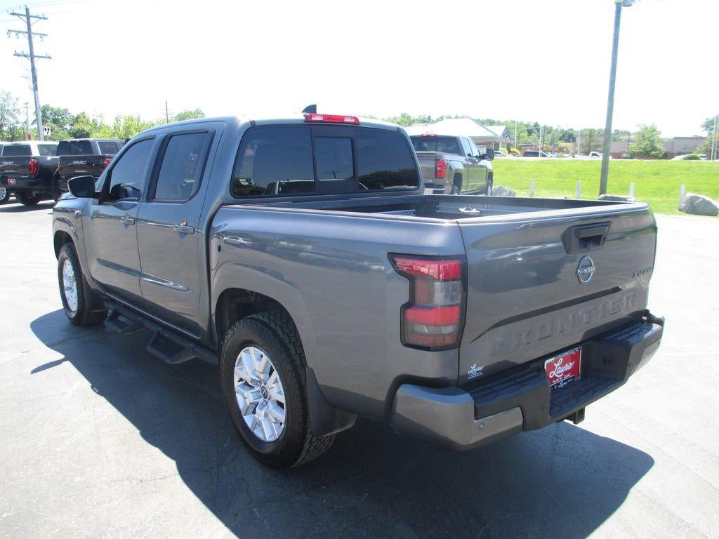 2022 Nissan Frontier Crew Cab SV 4x4