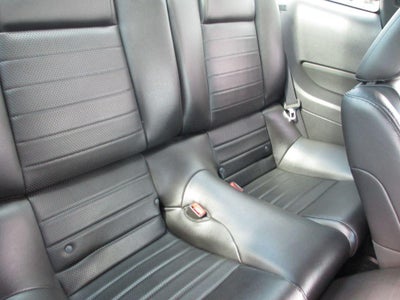 2005 Ford Mustang GT Deluxe