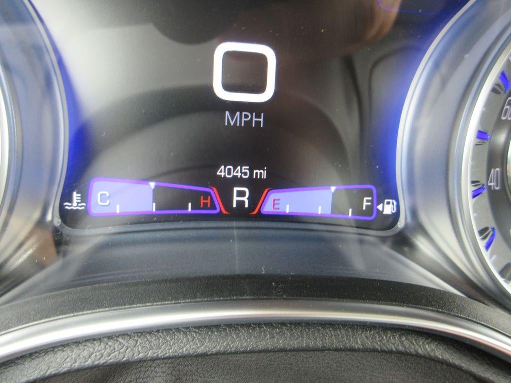 2023 Chrysler 300 Touring