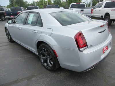 2023 Chrysler 300 Touring