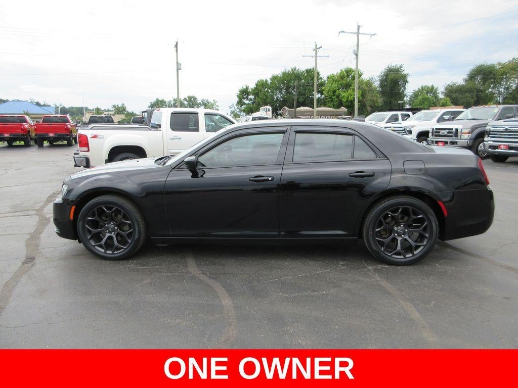 2020 Chrysler 300 Touring
