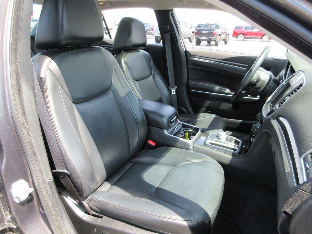 2016 Chrysler 300 Anniversary Edition