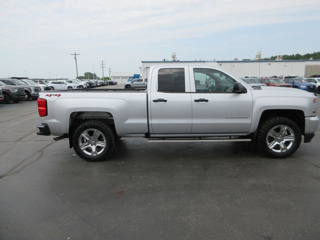 2019 Chevrolet Silverado LD Custom