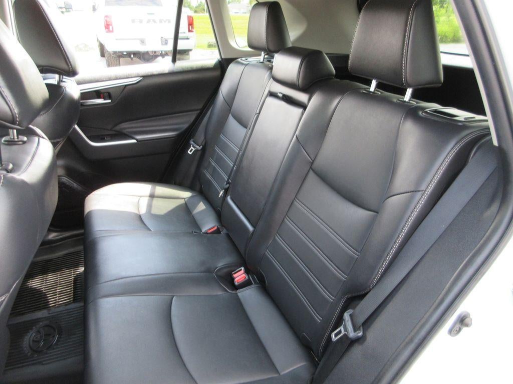 2022 Toyota RAV4 XLE Premium