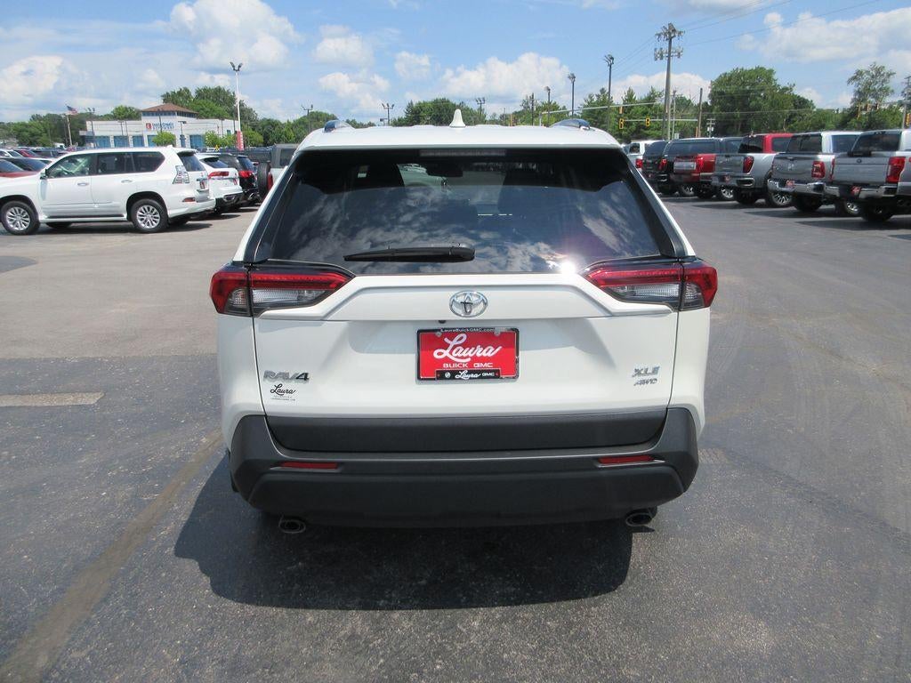 2022 Toyota RAV4 XLE Premium