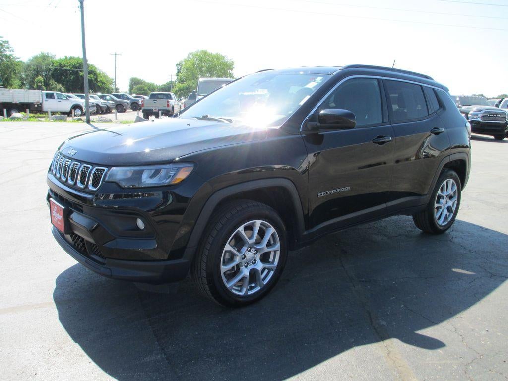 2023 Jeep Compass Latitude Lux