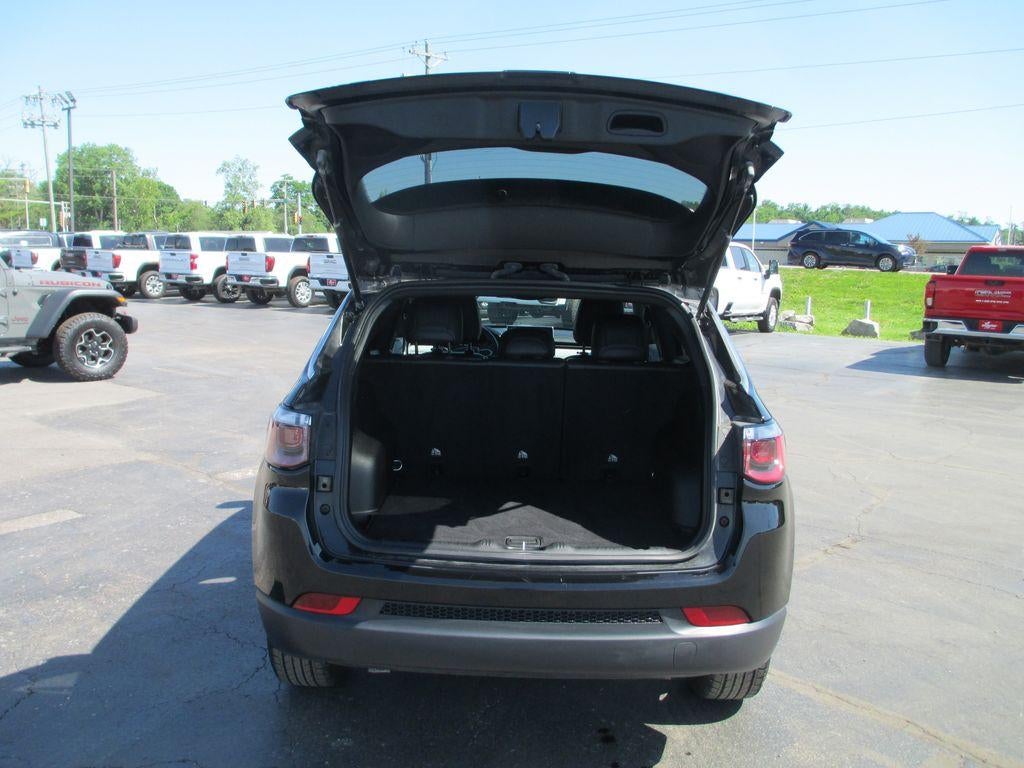 2023 Jeep Compass Latitude Lux