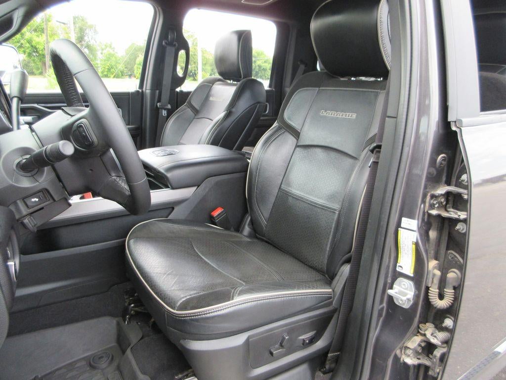 2021 RAM 3500 Laramie Crew Cab 4x4 8' Box