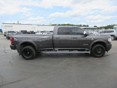 2021 RAM 3500 Laramie Crew Cab 4x4 8' Box