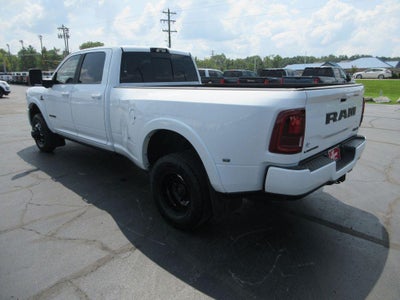 2025 RAM 3500 Limited Crew Cab 4x4 8' Box