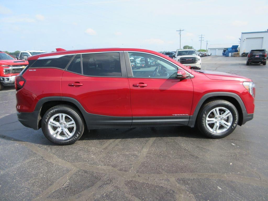 2022 GMC Terrain SLE