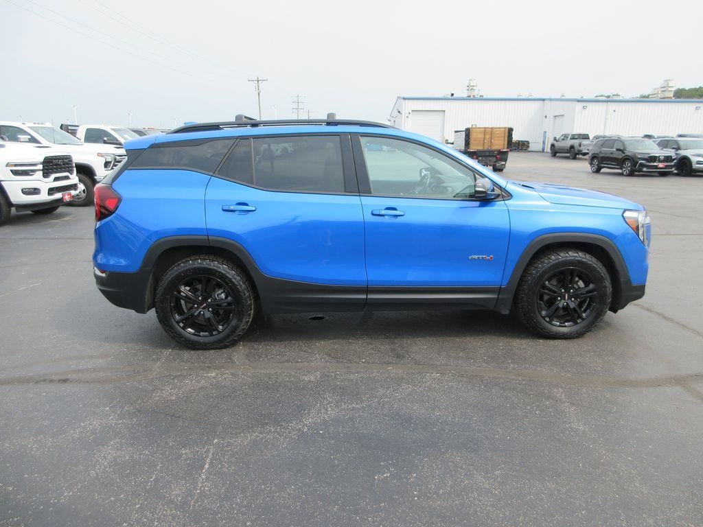 2024 GMC Terrain AT4