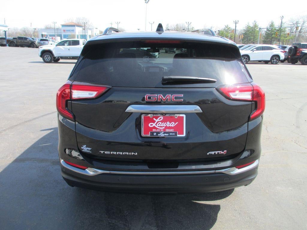 2022 GMC Terrain AT4