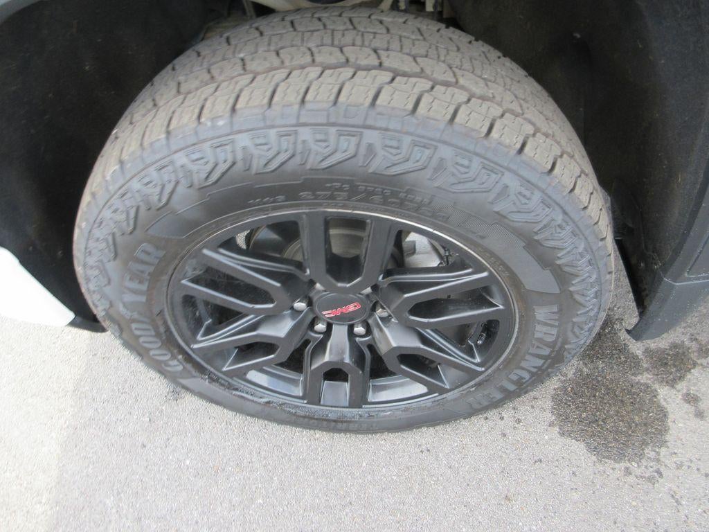 2022 GMC Sierra 1500 Limited AT4