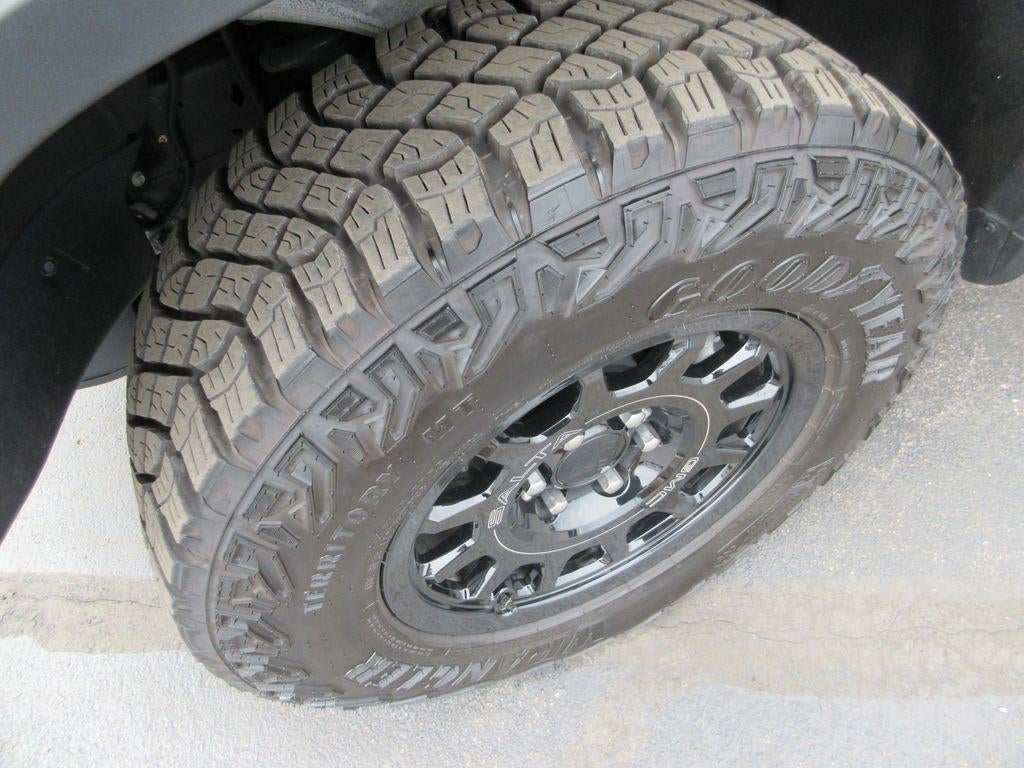 2025 GMC Sierra 1500 AT4X