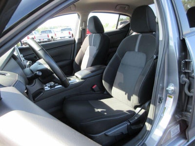 2023 Nissan Sentra SV Xtronic CVT