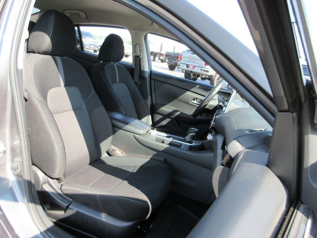 2023 Nissan Sentra SV Xtronic CVT