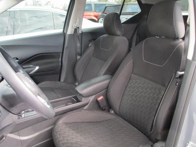 2022 Nissan Kicks SV