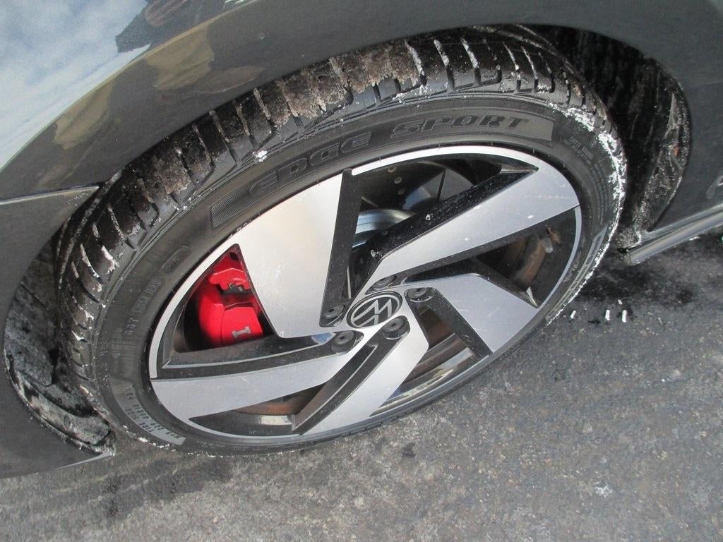 2016 Volkswagen Golf GTI S w/Performance Pkg