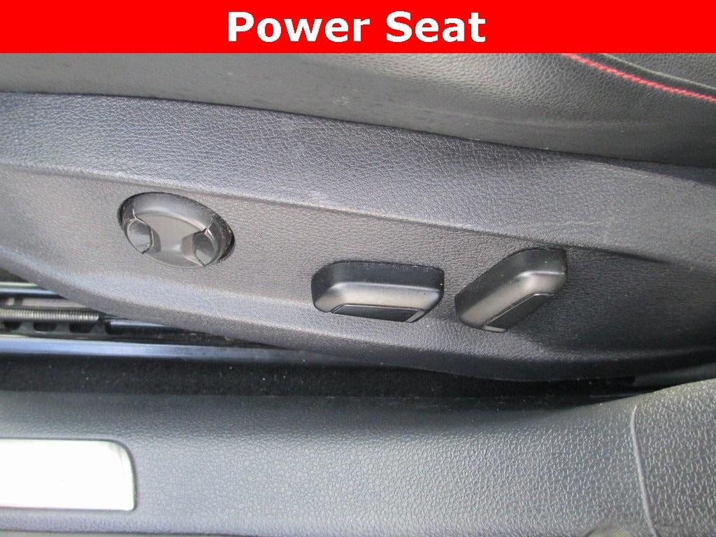 2016 Volkswagen Golf GTI S w/Performance Pkg