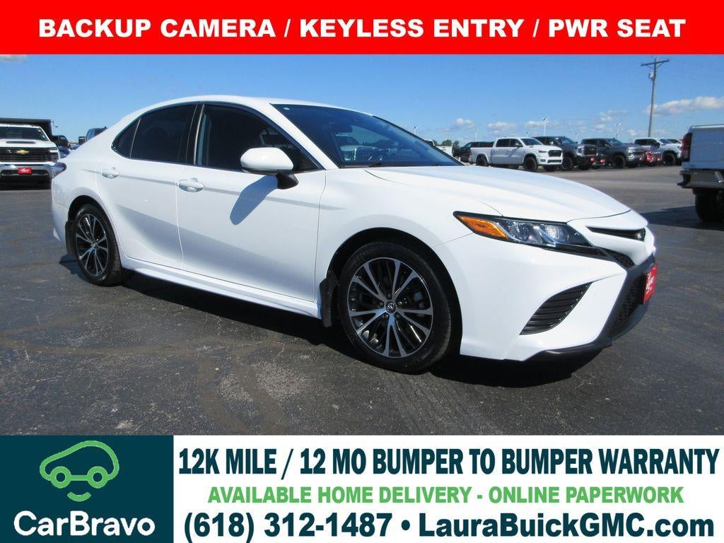 2020 Toyota Camry SE