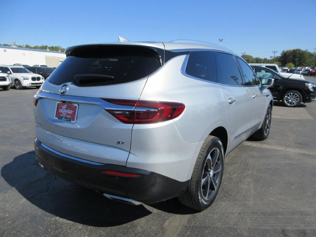 2020 Buick Enclave Essence
